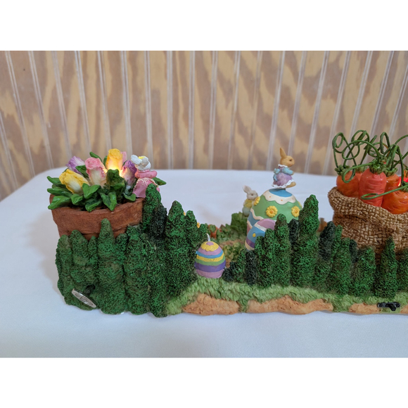 Vintage Rare Easter Parade Scene (Lights Up) by The San Francisco Music Box Co - Picture 11 of 15